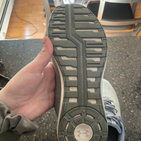 Womens Under Armour Sneakers - Picture 5 of 6